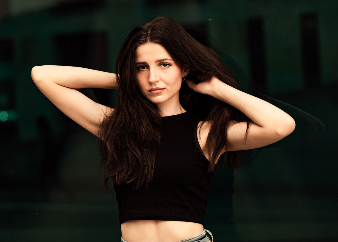 studio beauty fashion portrait